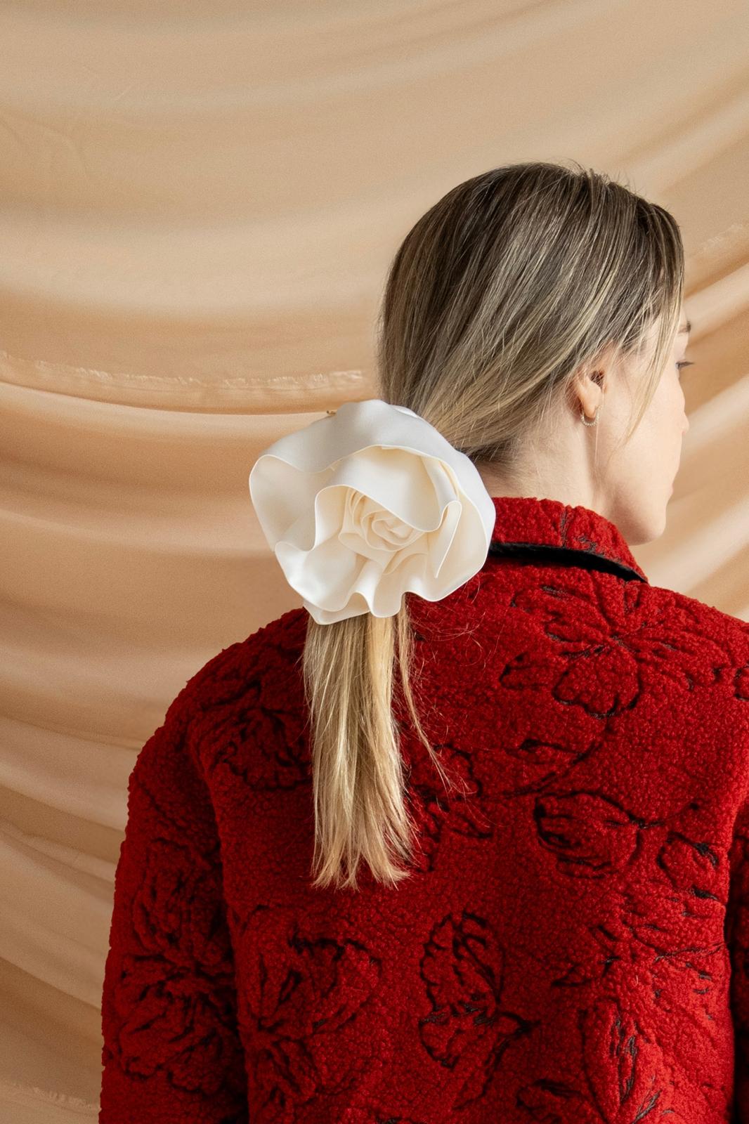 Sacra Rosa Scrunchie