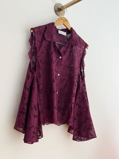 Sleeveless Amy Shirt in Freesia Broderie Anglaise