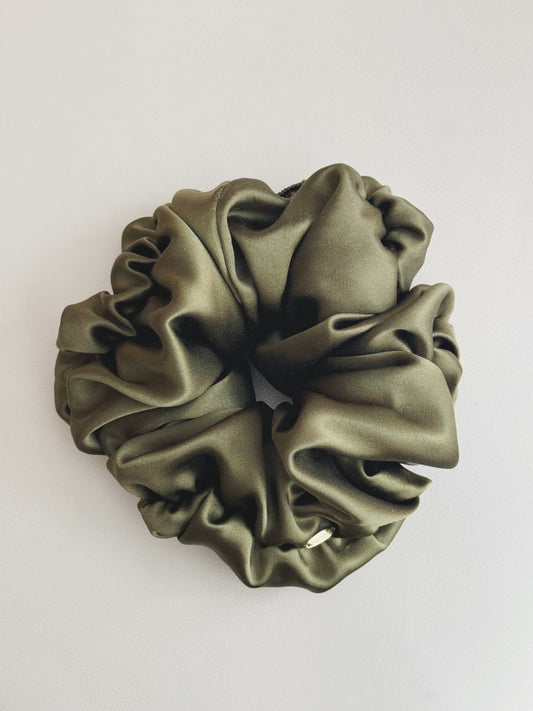 Mallow Scrunchie in Silk Charmeuse
