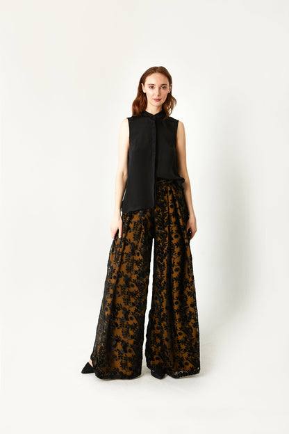 Women's Sleeveless Silk Blouse